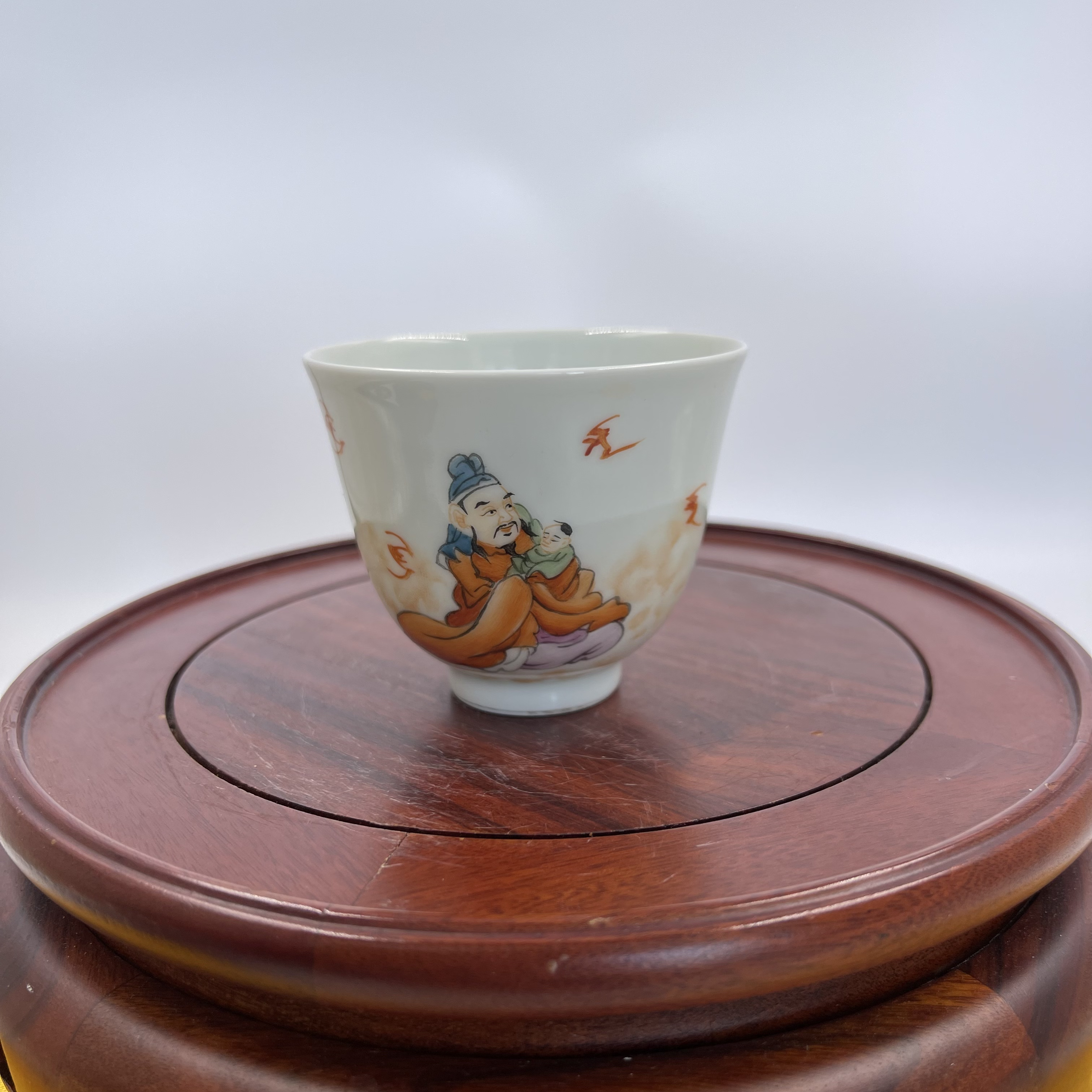 粉彩福如东海人物杯   高5.3公分 口径6.5公分 全品  