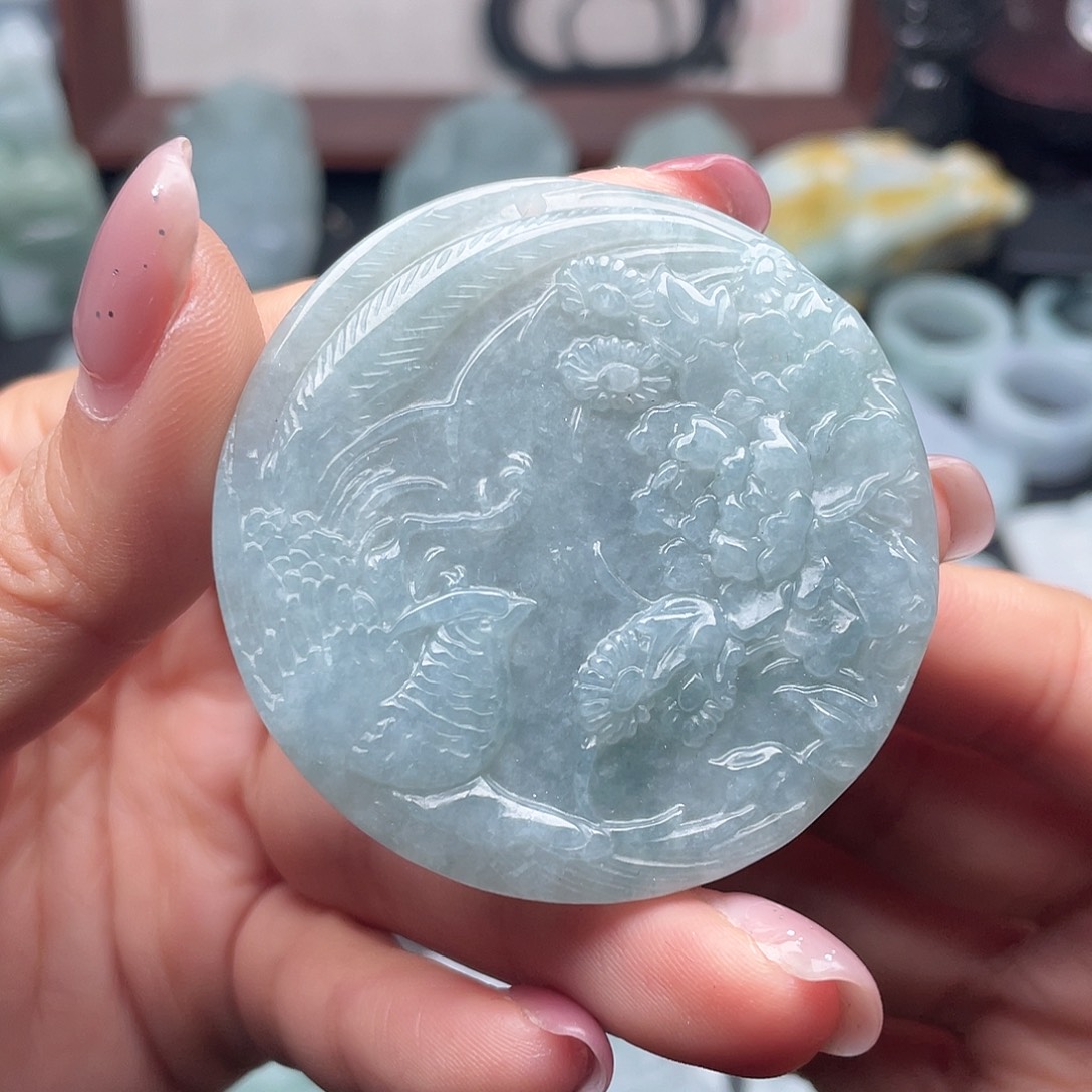 翡翠未镶嵌颈饰翡翠