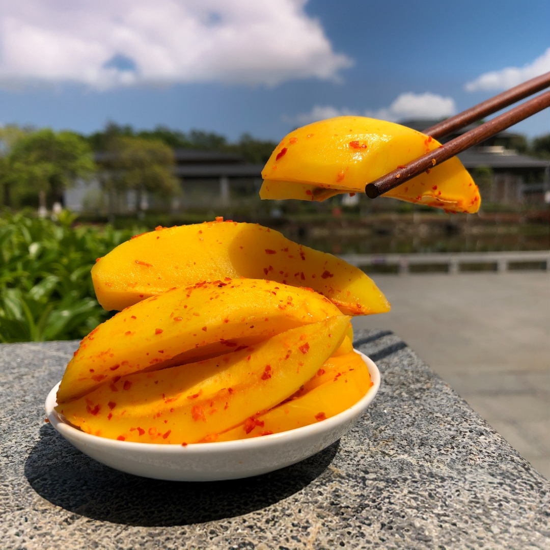 【酸辣芒果】新兴特产酸辣芒果酸爽香辣即食酸嘢袋装零食
