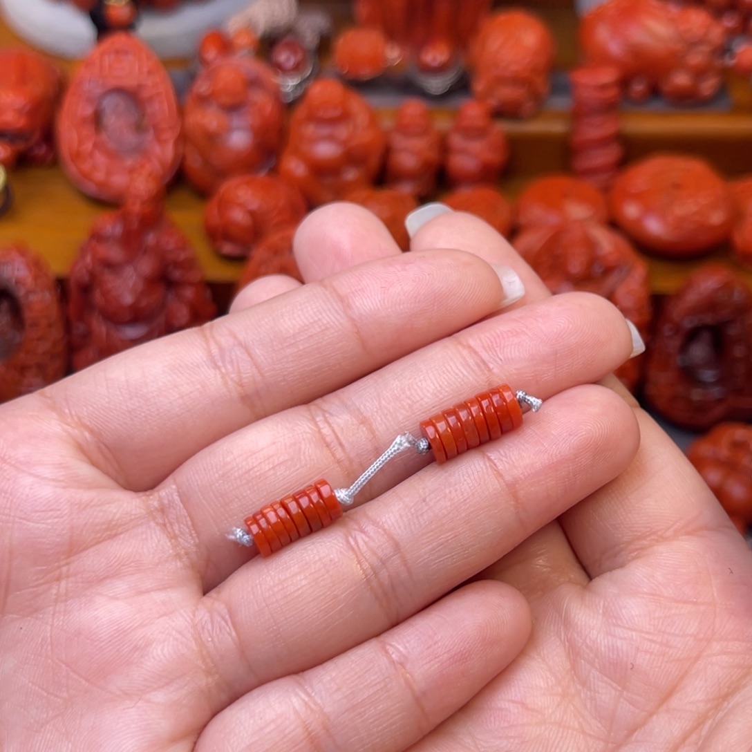 肖***爷南红玛瑙未镶嵌川料瓦西隔片