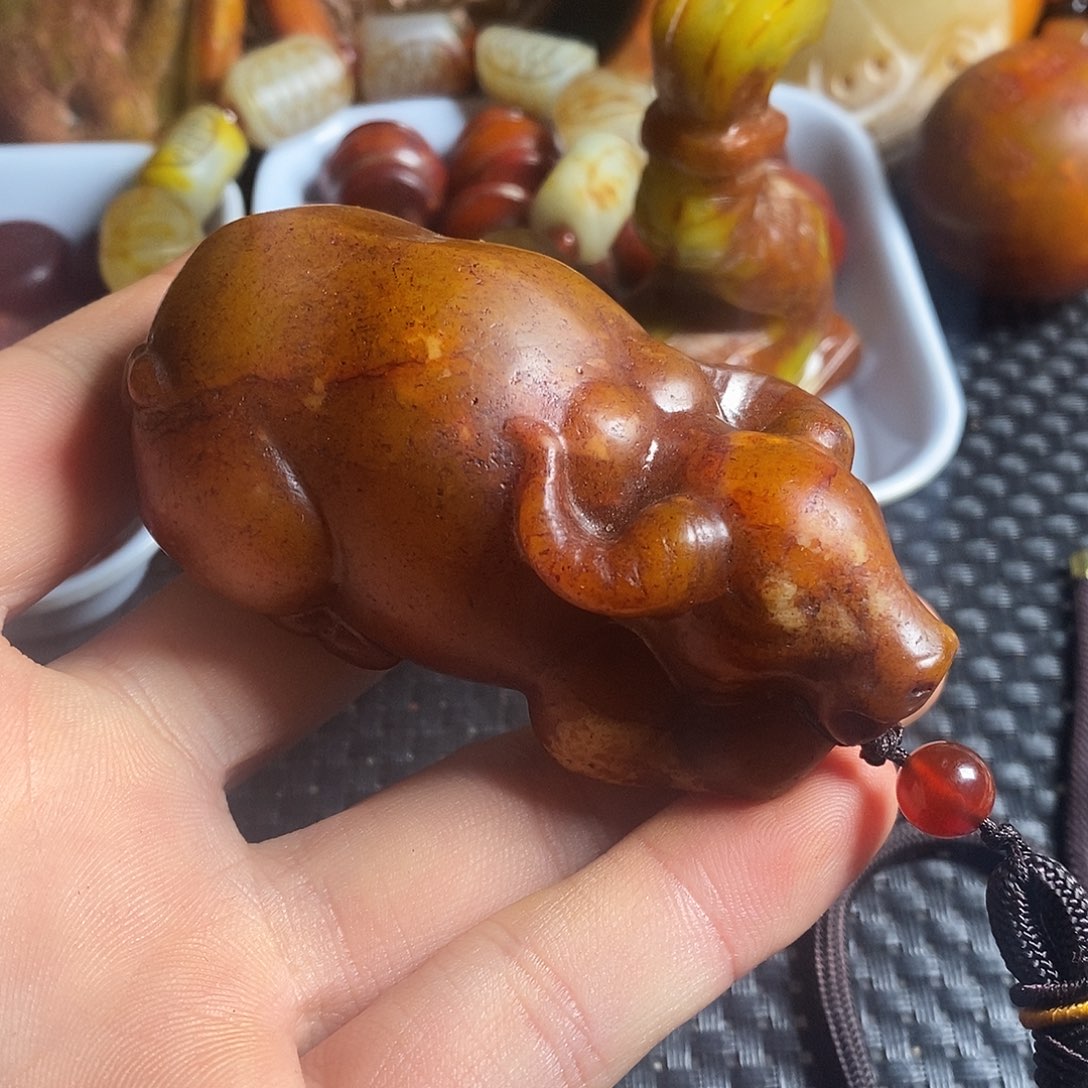 岫玉未镶嵌珠宝奇石