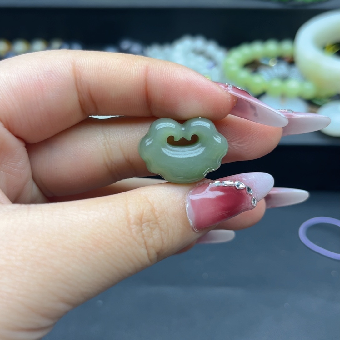 未镶嵌和田玉珠宝半成品