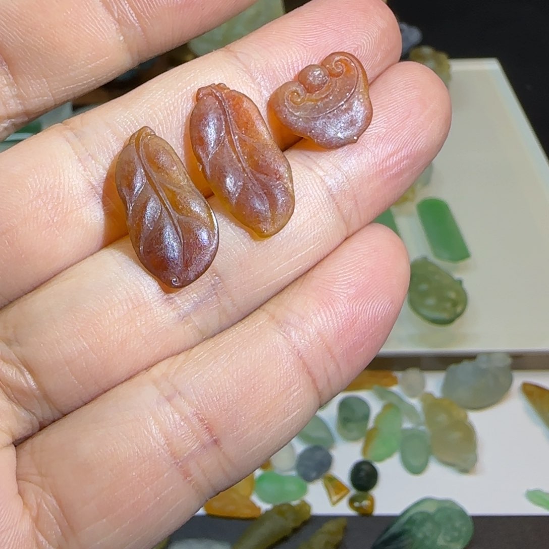 定制翡翠未镶嵌翡翠