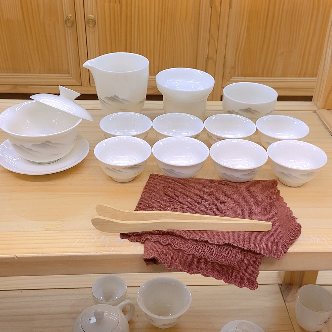 羊脂玉瓷茶具套装