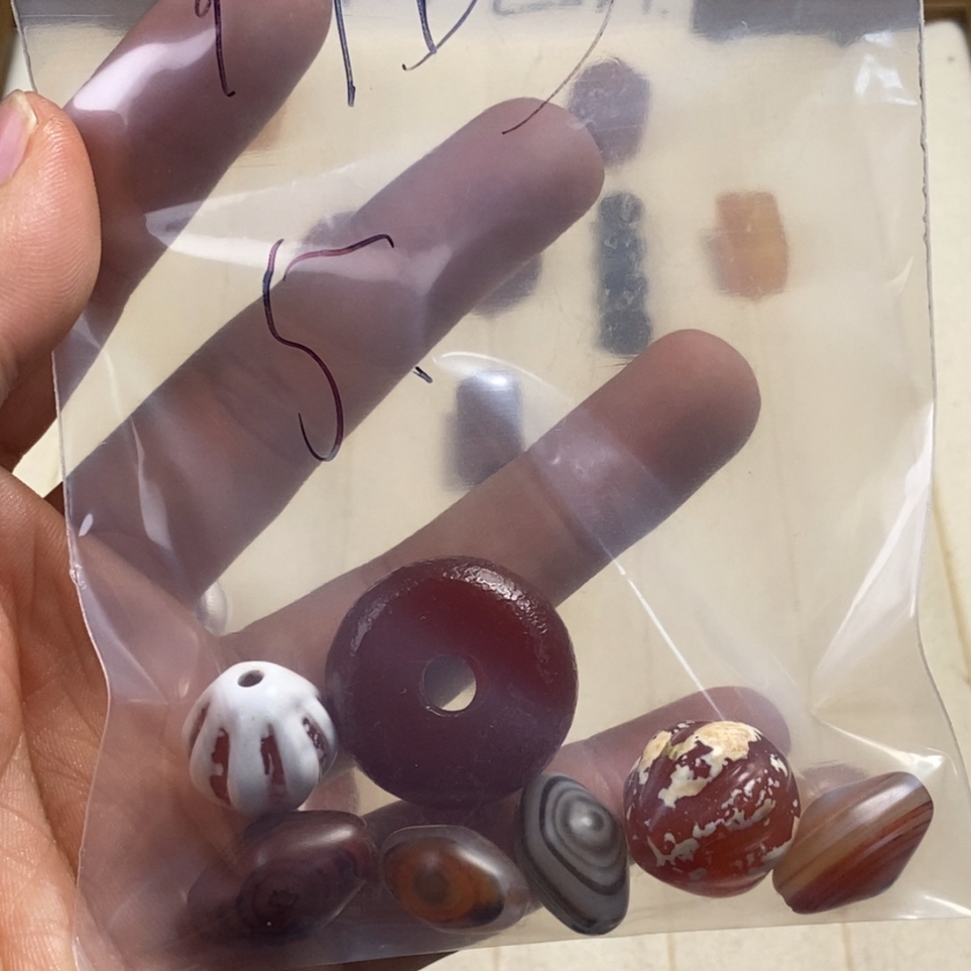 Y***S玛瑙/玉髓未镶嵌颈饰