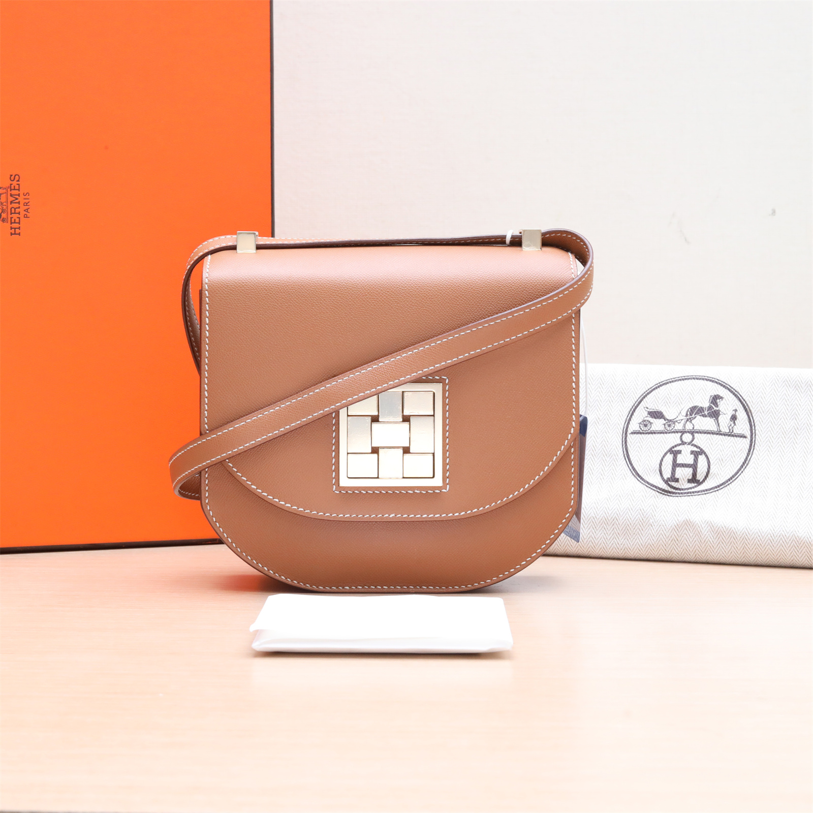 99新 Hermes/爱马仕 小花柳马赛克 小号 17 金棕色Y刻金扣包