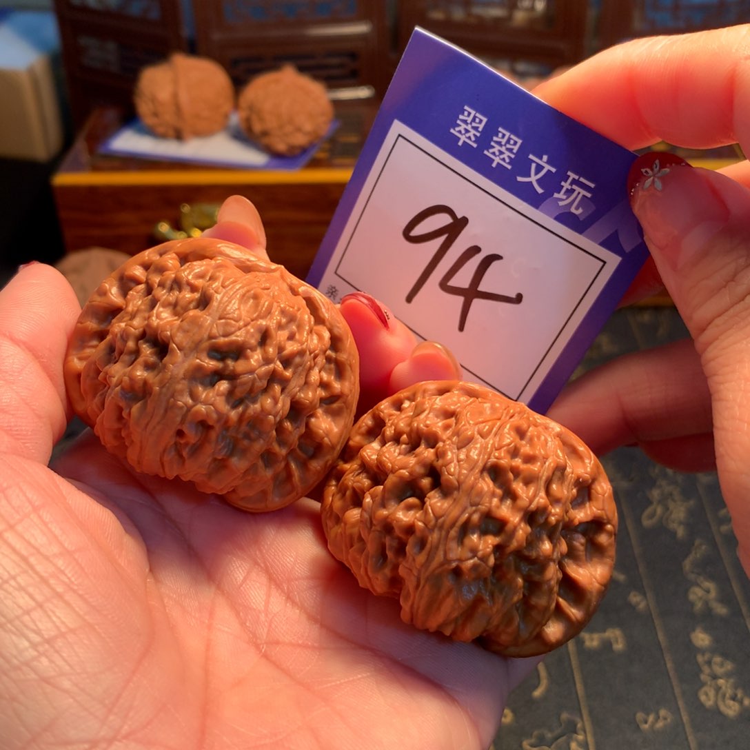 文玩核桃吊坠94号白狮子4.7