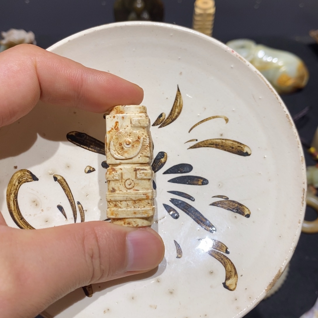 懿***辰瓷片白底印花好物推荐