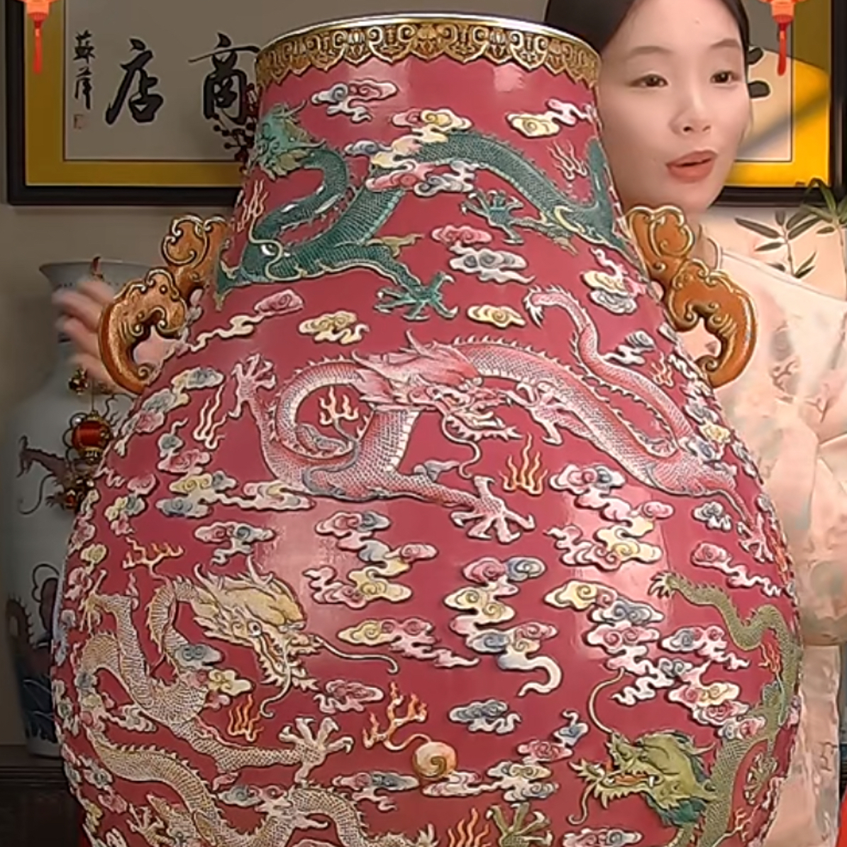 收藏/古玩清胭脂红浮雕海水云龙纹双耳福筒尊