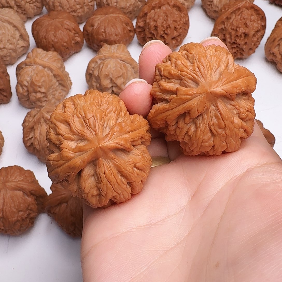 桃核吊坠红锦鲤子