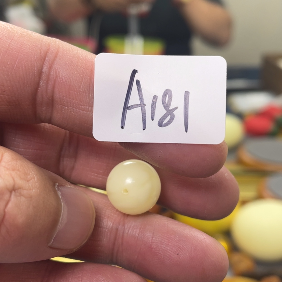 手链琥珀未镶嵌多样性发，发其中一件