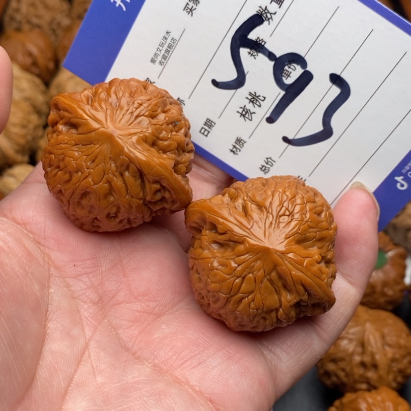【闪购商品】文玩核桃吊坠铁锤妹妹40