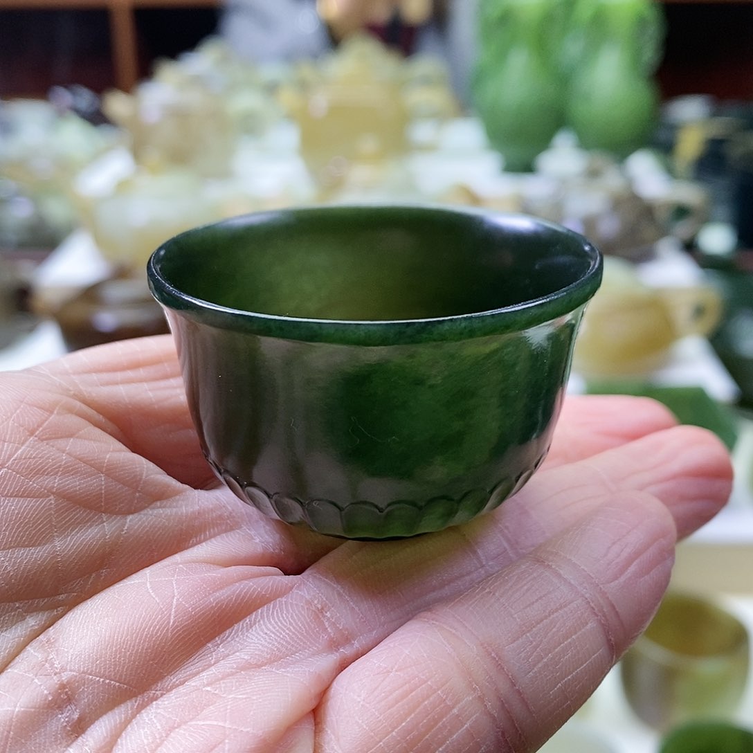 和田玉茶杯未镶嵌