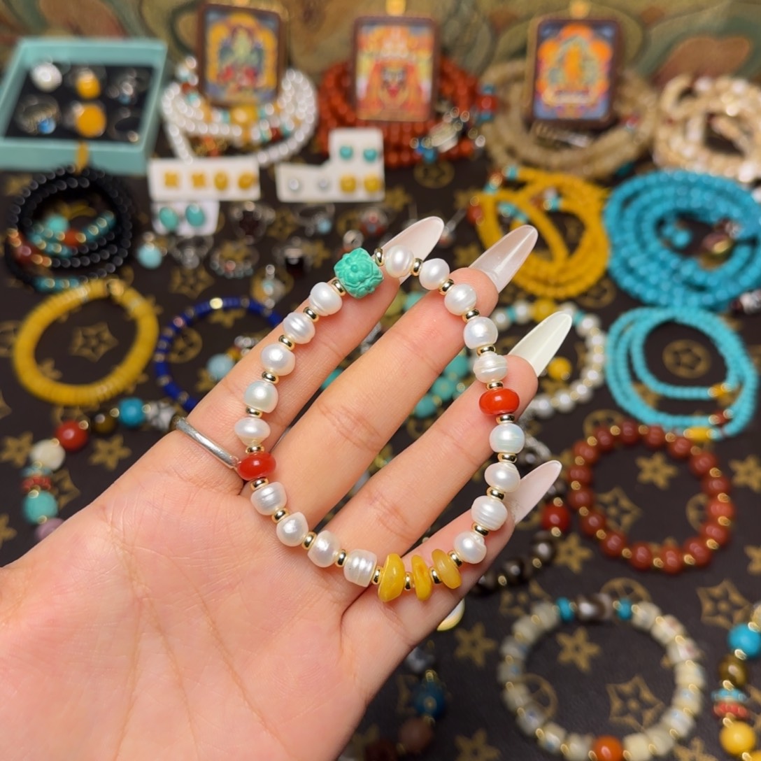 白玉菩提吊坠好看