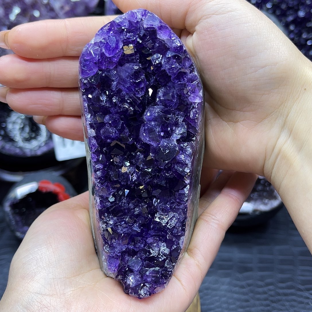 未镶嵌紫晶大型摆件（非配饰）