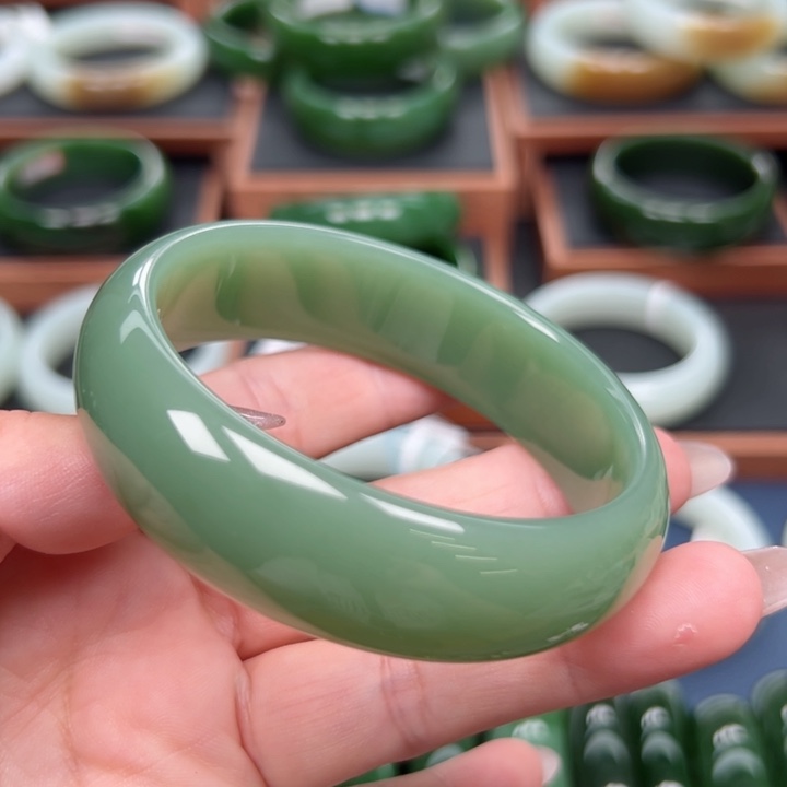 未镶嵌手镯和田玉6061圈口