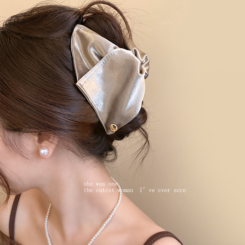 贝壳三角抓夹饱满后脑勺发夹女2025新款高端鲨鱼夹大号发量多头饰