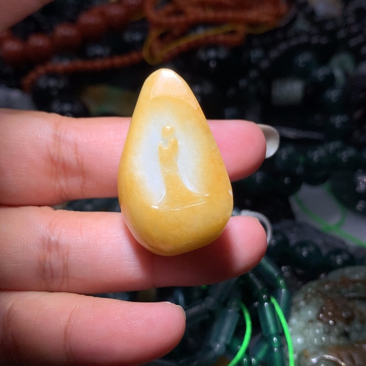 翡翠颈饰未镶嵌保真天然A货翡翠