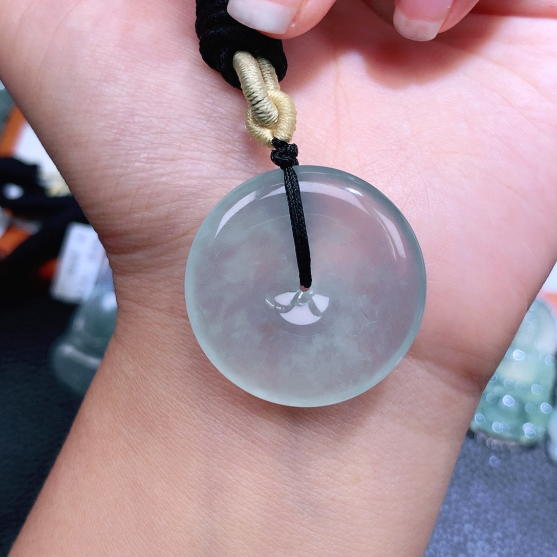 翡翠未镶嵌颈饰扣子