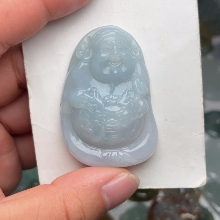 翡翠未镶嵌颈饰财神