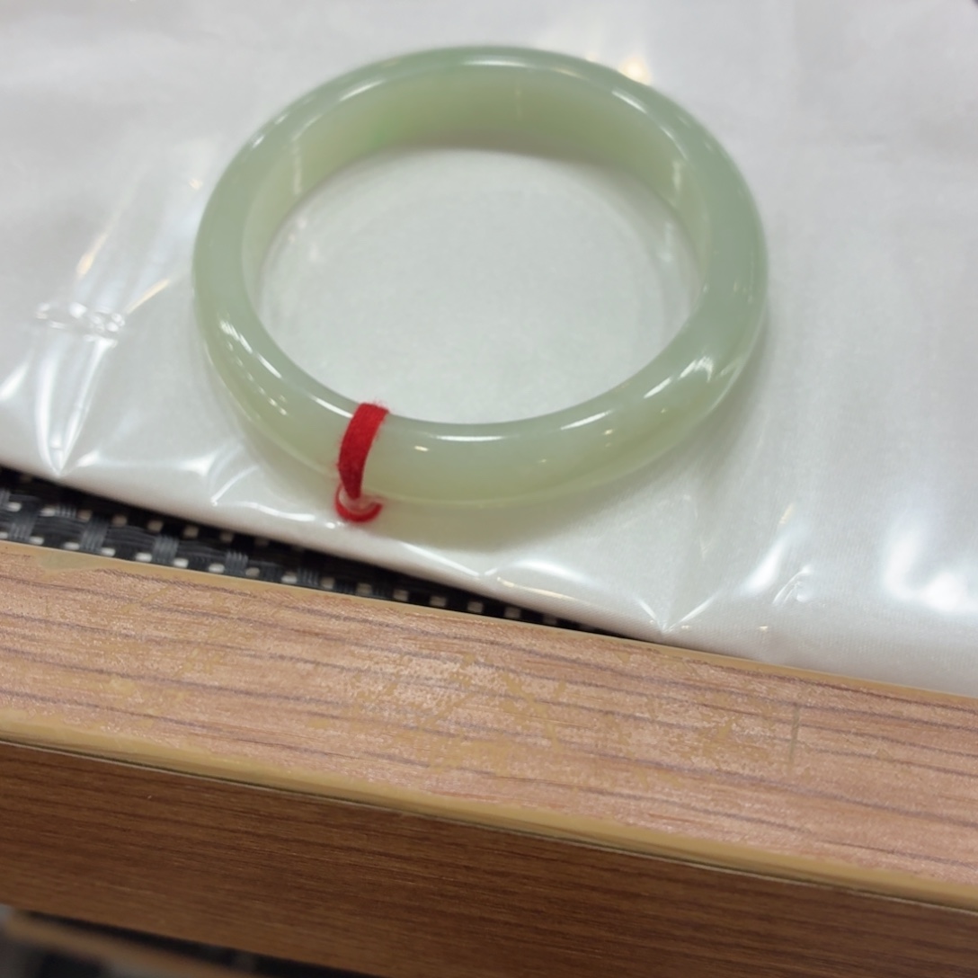 金***鱼翡翠手镯未镶嵌手镯