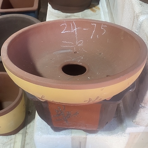 紫砂中国宜兴紫砂花盆，