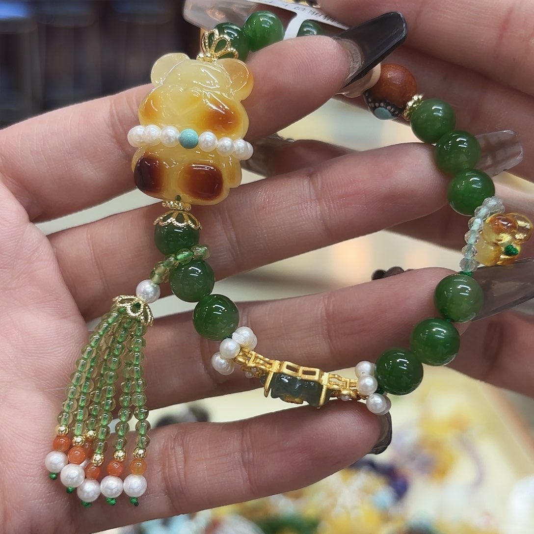 琥珀手镯未镶嵌琥珀