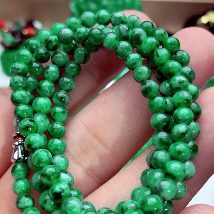 翡翠未镶嵌毛衣链