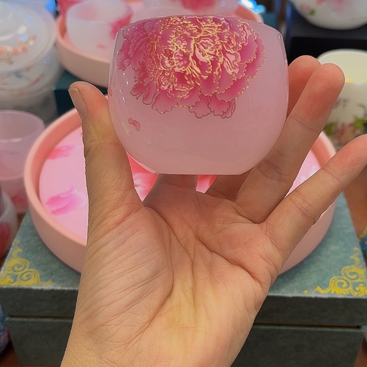 段泥茶杯吧啦吧啦吧拉的一