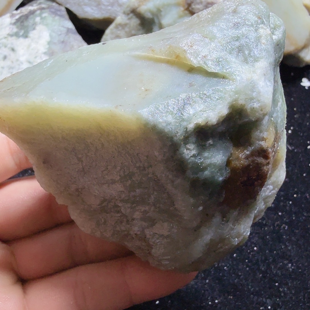 和田玉（糖玉）未镶嵌珠宝半成品