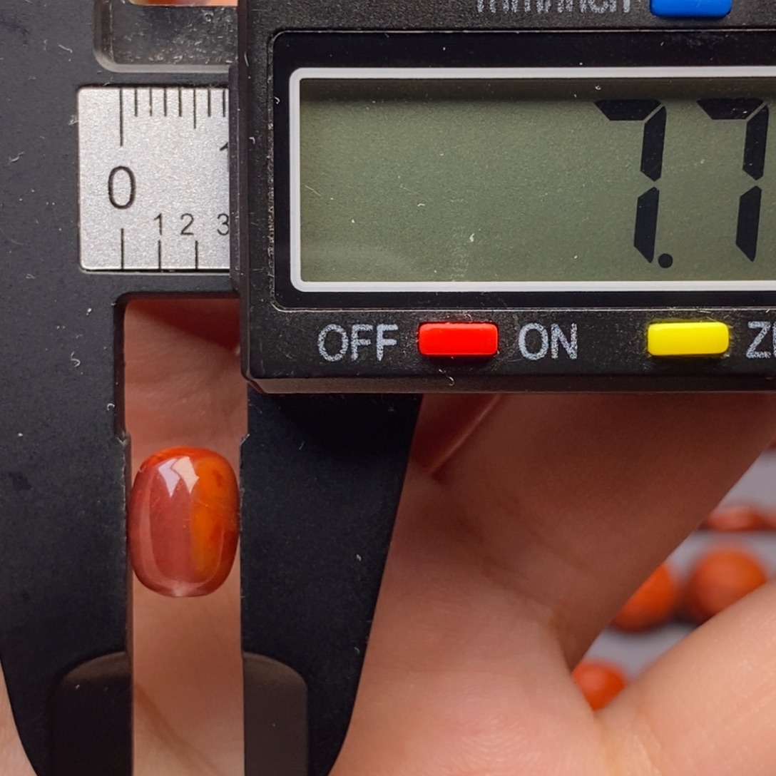 毒***刚南红玛瑙未镶嵌配饰