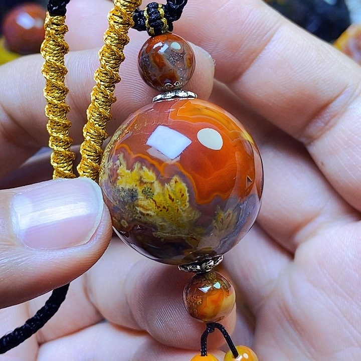 玛瑙/玉髓颈饰未镶嵌