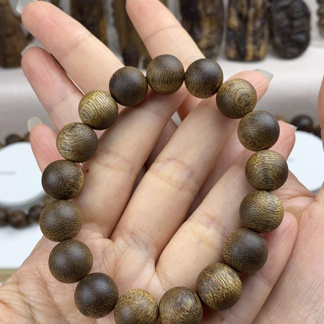 沉香手串快**生越南富森红土