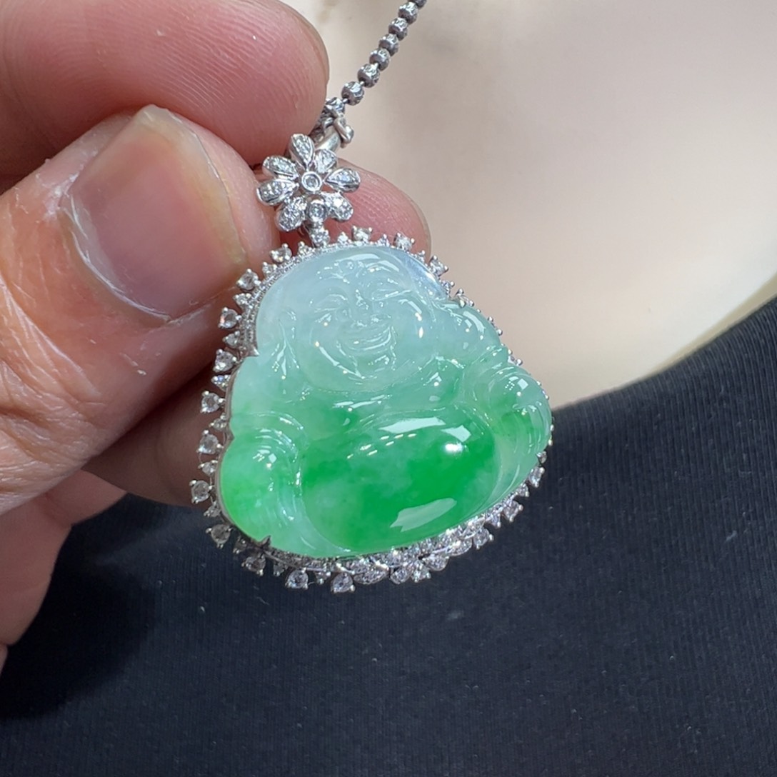 翡翠吊坠(不含链)18K金镶嵌