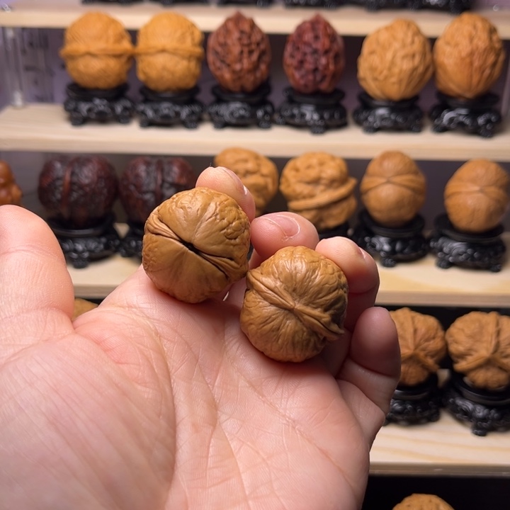 文玩核桃吊坠3w皮皮蛋