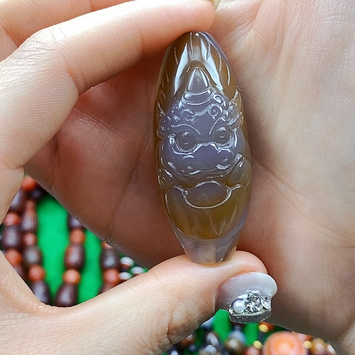 玛瑙/玉髓颈饰未镶嵌