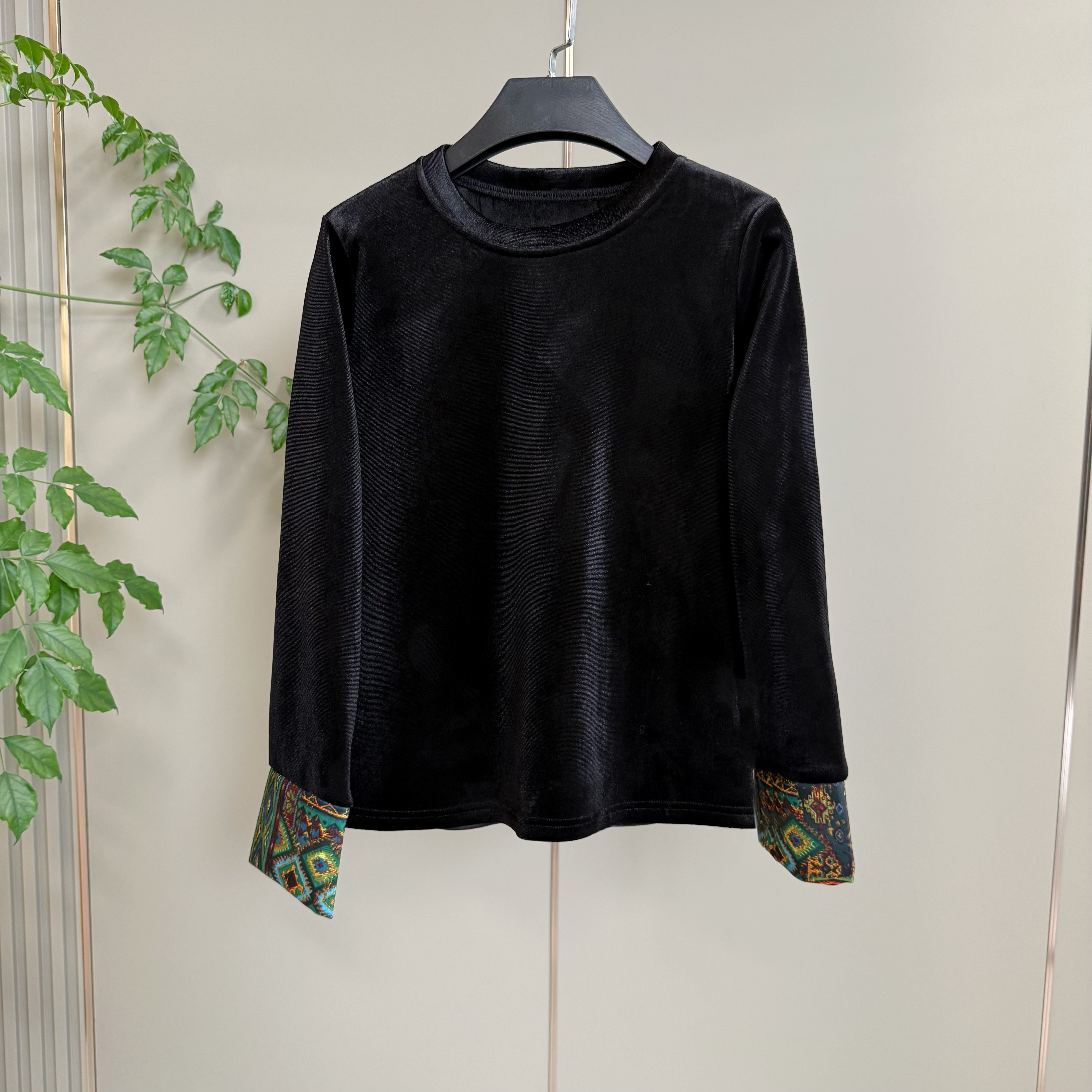 083/新中式时尚气质国风加绒加厚打底上衣长袖女百搭休闲黑色