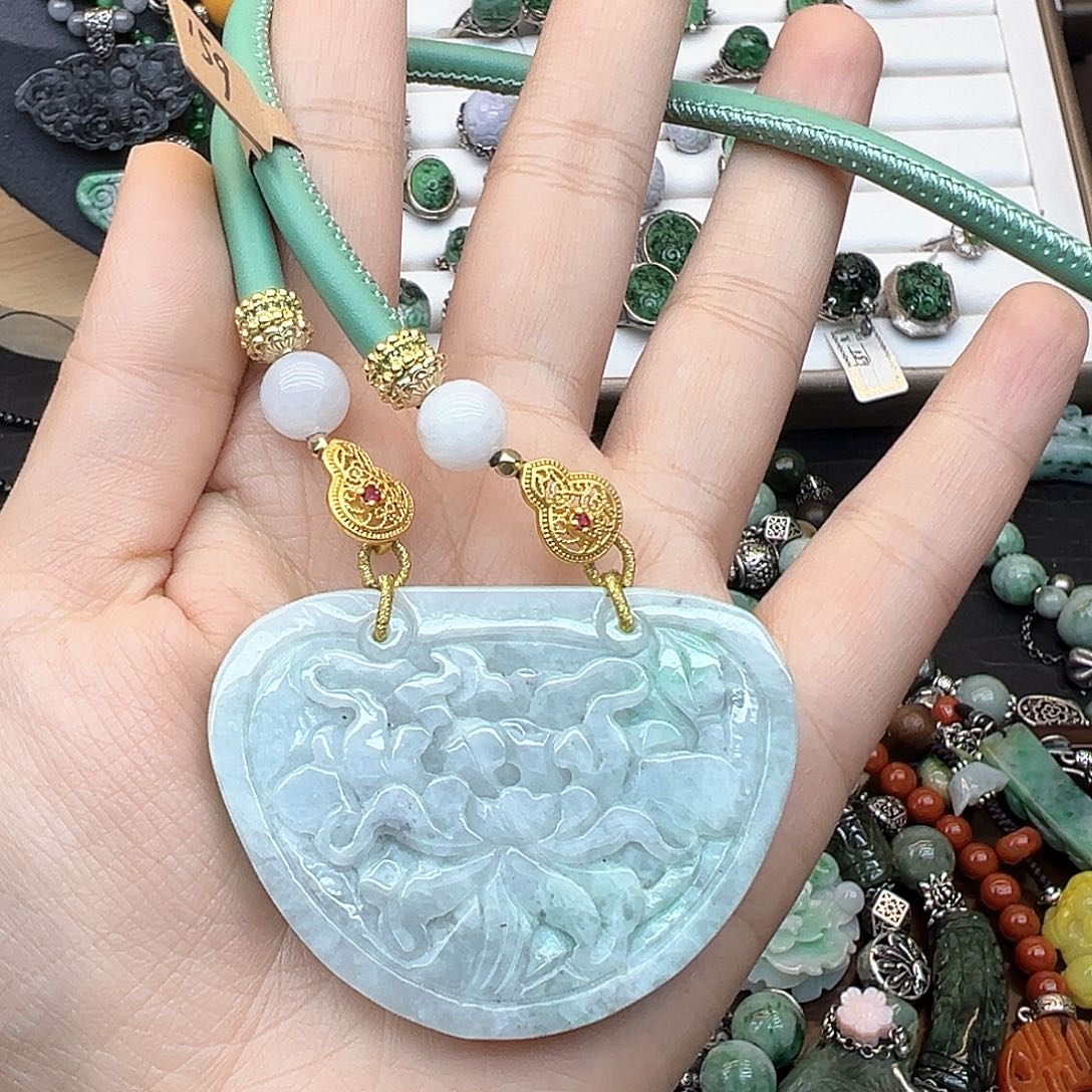 翡翠戒指未镶嵌炸