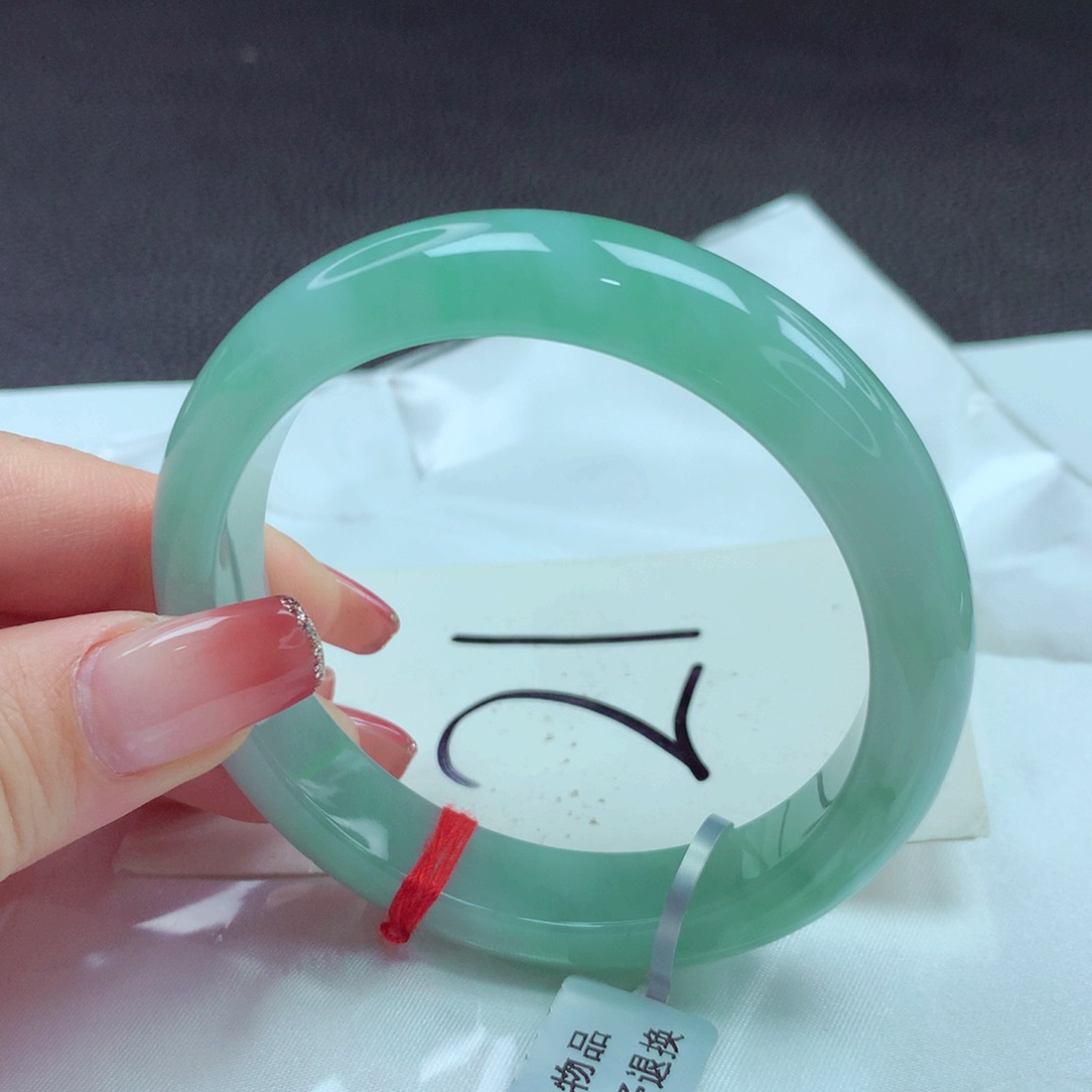 翡翠手镯未镶嵌手镯57