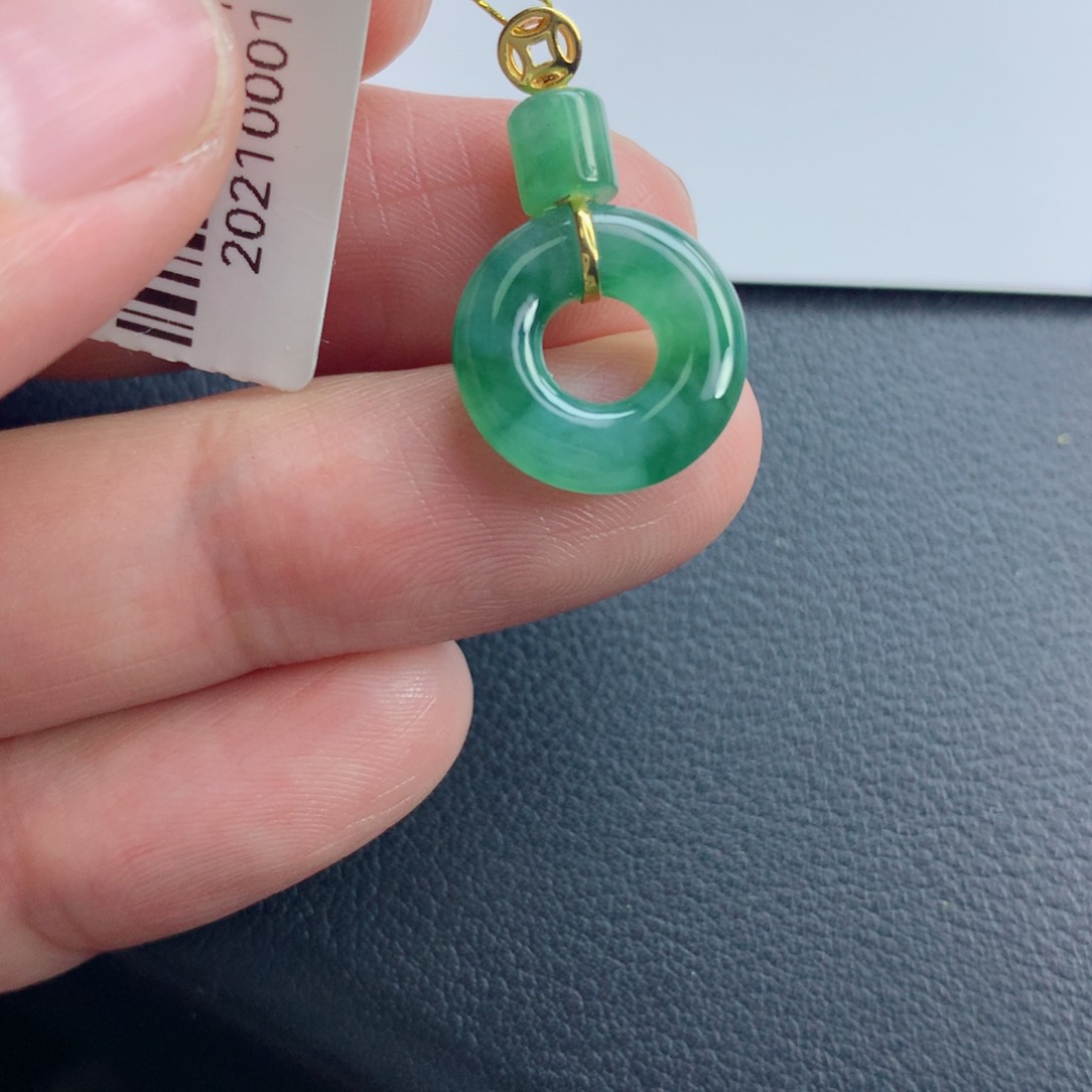 翡翠颈饰未镶嵌甜甜圈