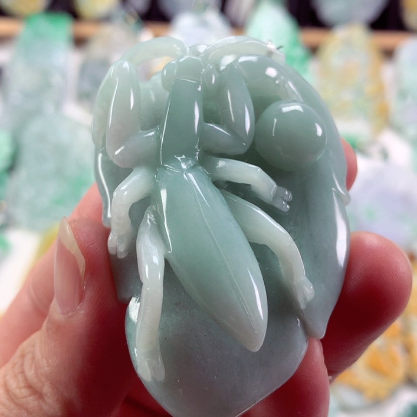 【闪购商品】翡翠吊坠(不含链)未镶嵌