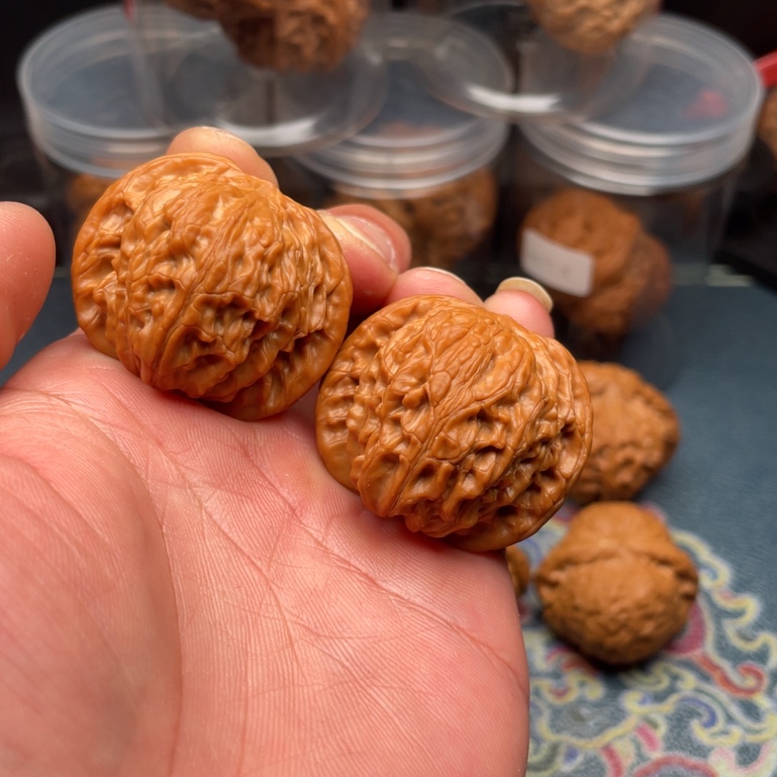 文玩核桃把件山地磨