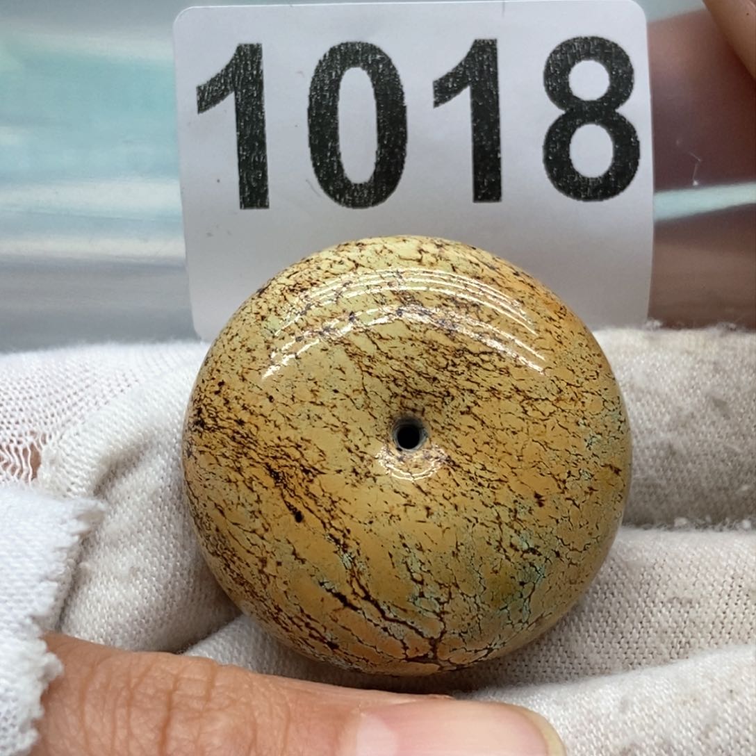 绿松石颈饰未镶嵌