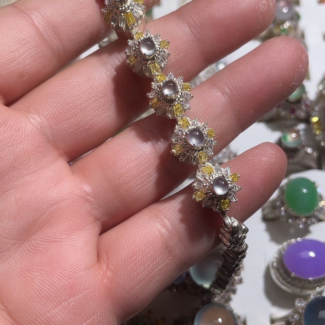 翡翠配石高冰起光套链