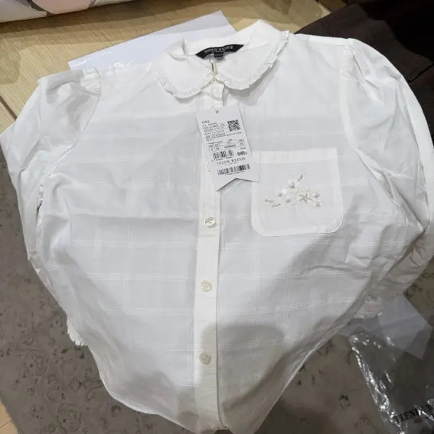 Teenie Weenie小熊木耳花边娃娃领纯棉白衬衫女长袖TTYW2611C1B