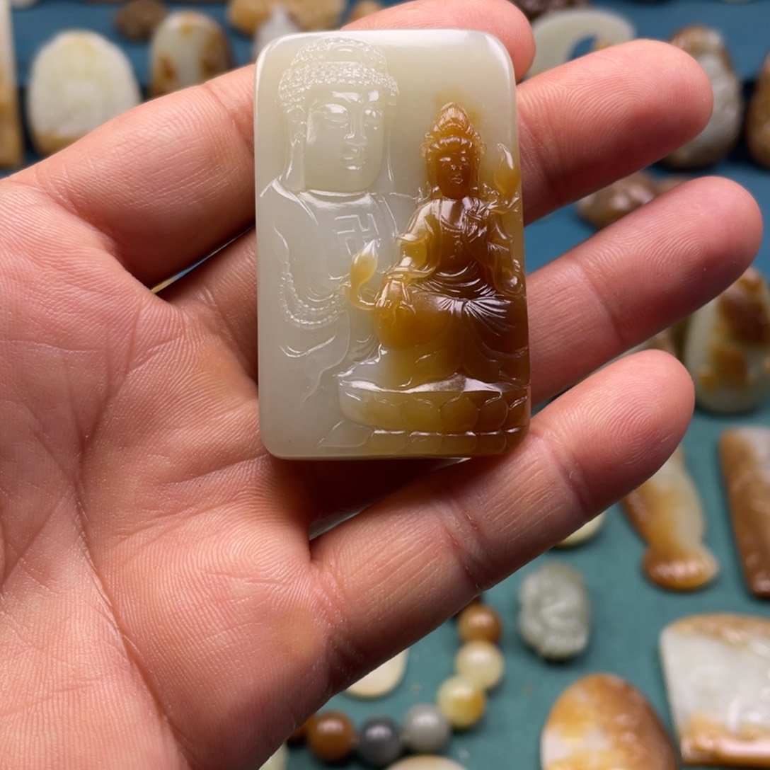 颈饰未镶嵌和田玉