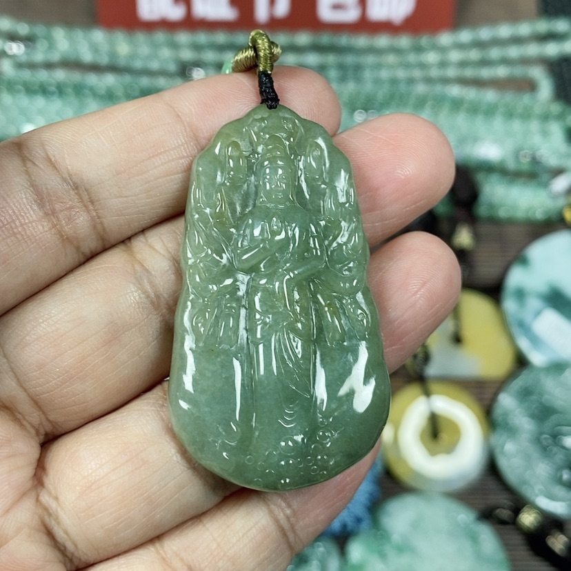 【闪购商品】翡翠颈饰未镶嵌玉吊坠翡翠玉站千手观音
