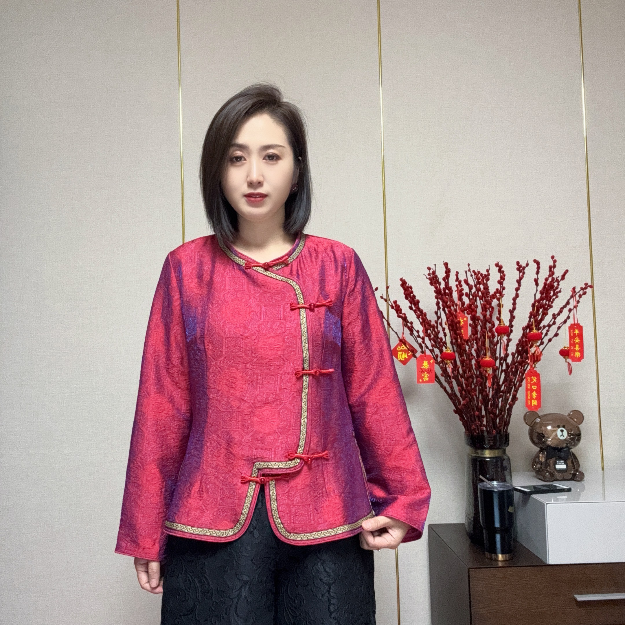 冬季新中式国风珠光缎面重工提花盘扣显瘦女开衫9085