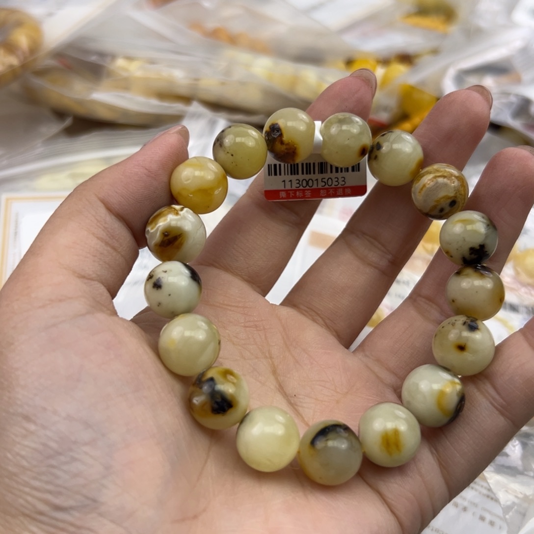 琥珀珠宝奇石未镶嵌