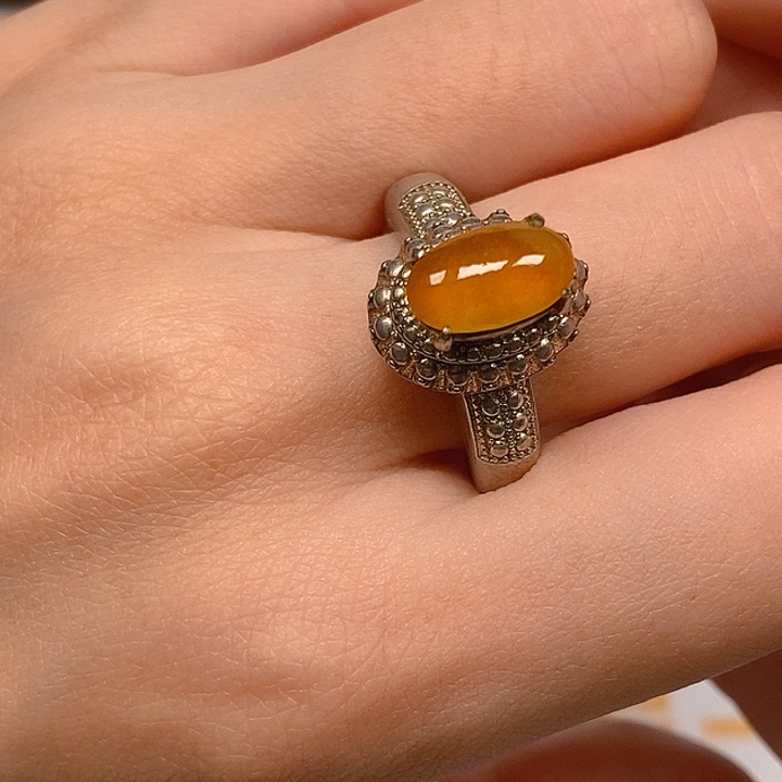 翡翠戒指未镶嵌黄翡